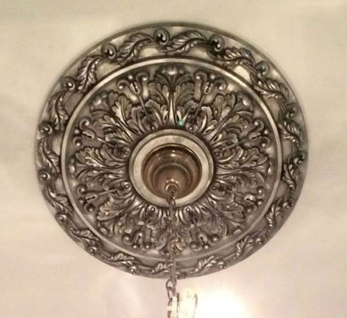 How To Easily Install A Ceiling Medallion My Design42 - How To Mount Ceiling Medallion