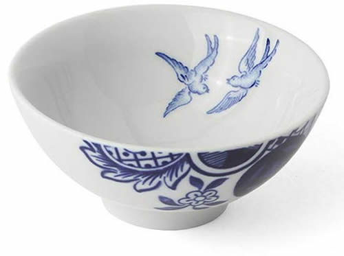 The rice bowl with the Blue Willow birds inside - Loveramics Willow Love Story Pattern Dishes - My design42