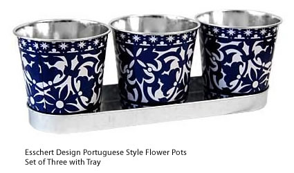 Esschert Design Portuguese Style Three Small Metal Flower Pots on a Tray