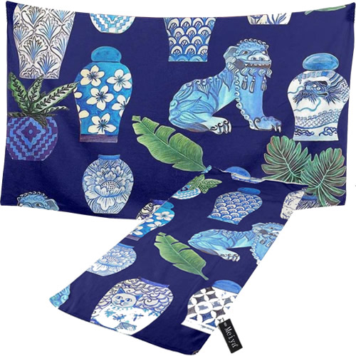 Blue and White Chinoiserie Foo Dogs and Ginger Jars Towels