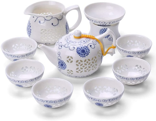 Tea Set with Pierced Pattern