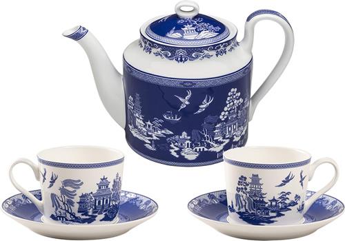 Grace Teaware Reverse Blue Willow Bone China 4-cup Teapot, Tea Cups and Saucers