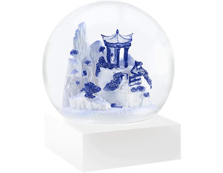 Blue Willow Snow Globe