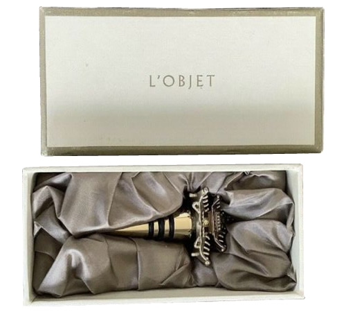 L'Objet WS6500 Platinum Pagoda Wine Stopper with Presentation Gift Box