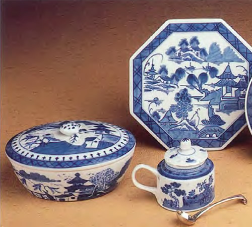 Mottahedeh Blue Canton Covered Oval Box, Mustard Pot and Octagonal Tile