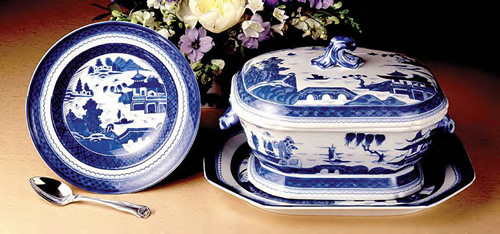 Mottahedeh Blue Canton Rim Soup Plate and Octagonal Tureen and Platter