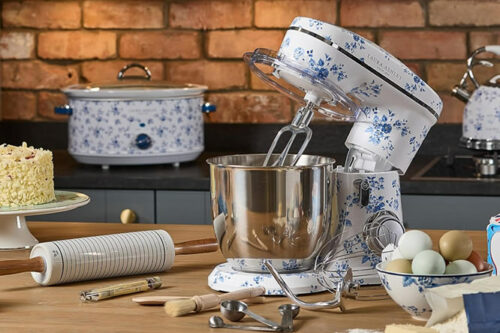 Laura Ashley China Rose 1300 watts 4.5 Liter Stand Mixer, Slow Cooker and Stove-top Kettle